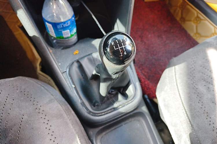Used Volkswagen Polo 2016 1.4L Manual Fashion Model Gear Lever