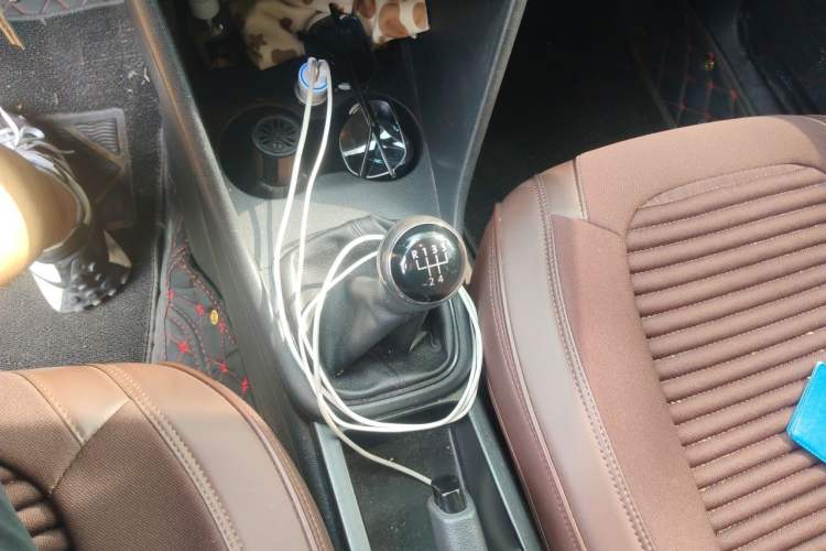 Used Volkswagen Polo 2016 1.4L Manual Fashion Model Gear Lever
