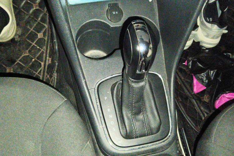 Used Volkswagen Polo 2016 1.4L Automatic Trendy Model Gear Lever