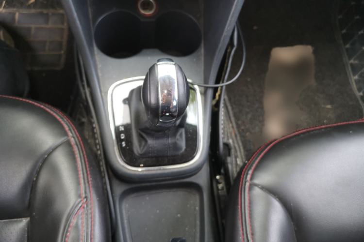 Used Volkswagen Polo 2016 1.6L Automatic Comfort Model Gear Lever