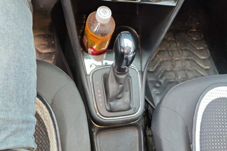 Used Volkswagen Polo 2016 1.4L Automatic Trendy Model Gear Lever