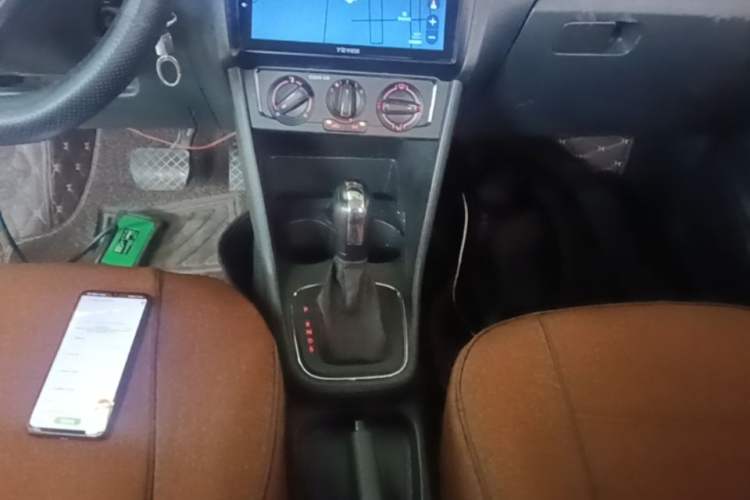 Used Volkswagen Polo 2016 1.4L Automatic Trendy Model Gear Lever