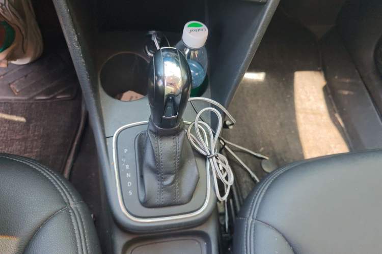 Used Volkswagen Polo 2016 1.4L Automatic Trendy Model Gear Lever