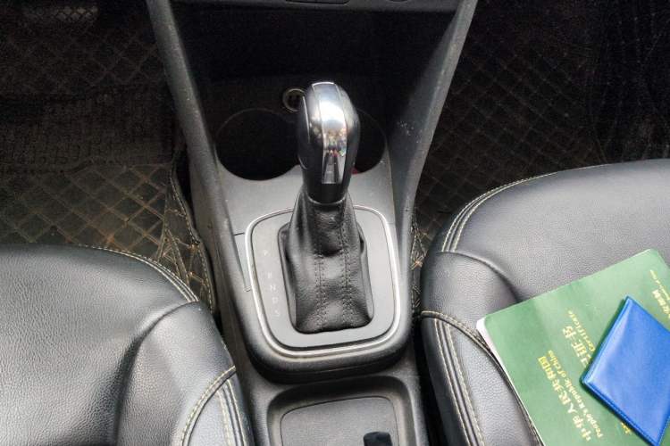 Used Volkswagen Polo 2016 1.4L Automatic Trendy Model Gear Lever