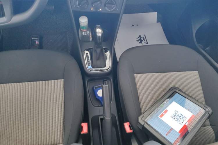 Used Volkswagen Polo 2016 1.4L Automatic Trendy Model Gear Lever
