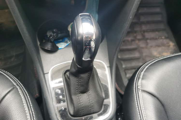 Used Volkswagen Polo 2016 1.4L Automatic Trendy Model Gear Lever