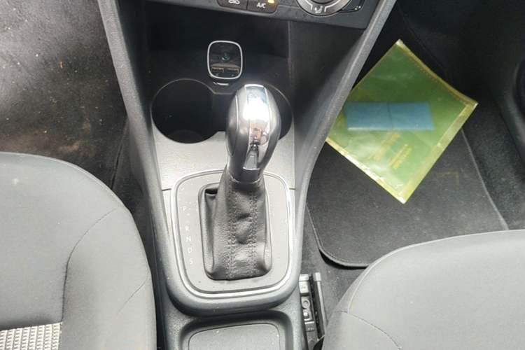 Used Volkswagen Polo 2016 1.4L Automatic Trendy Model Gear Lever