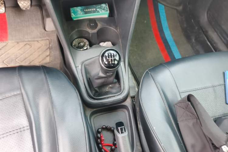 Used Volkswagen Polo 2016 1.4L Manual Fashion Model Gear Lever