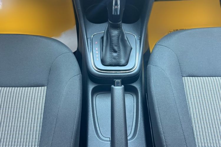 Used Volkswagen Polo 2016 1.4L Automatic Trendy Model Gear Lever