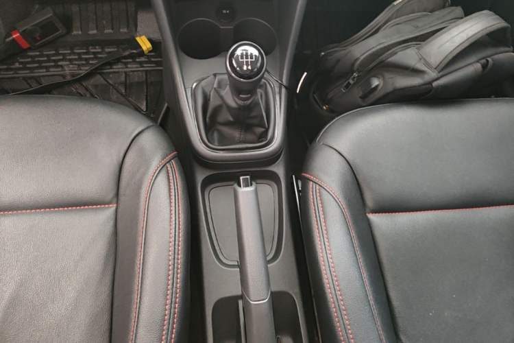 Used Volkswagen Polo 2016 1.4L Manual Fashion Model Gear Lever