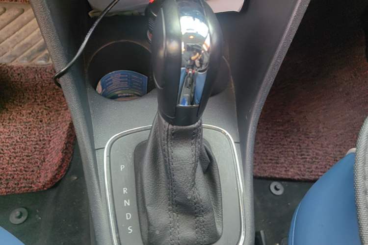Used Volkswagen Polo 2016 1.4L Automatic Trendy Model Gear Lever