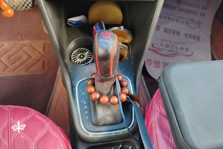 Used Volkswagen Polo 2016 1.4L Automatic Trendy Model Gear Lever