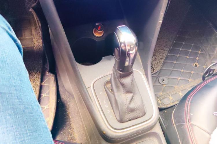 Used Volkswagen Polo 2016 1.4L Automatic Trendy Model Gear Lever