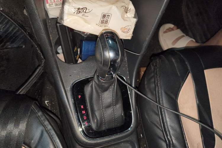 Used Volkswagen Polo 2016 1.6L Automatic Comfort Model Gear Lever