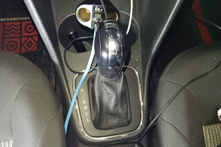 Used Volkswagen Polo 2016 1.4L Automatic Trendy Model Gear Lever