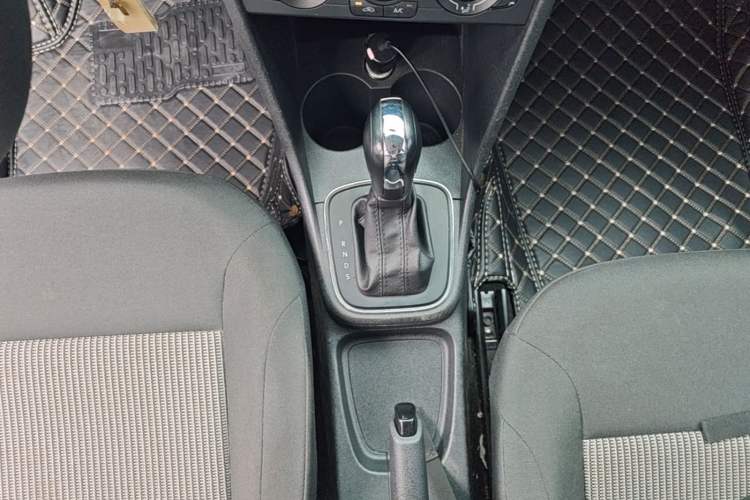 Used Volkswagen Polo 2016 1.4L Automatic Trendy Model Gear Lever
