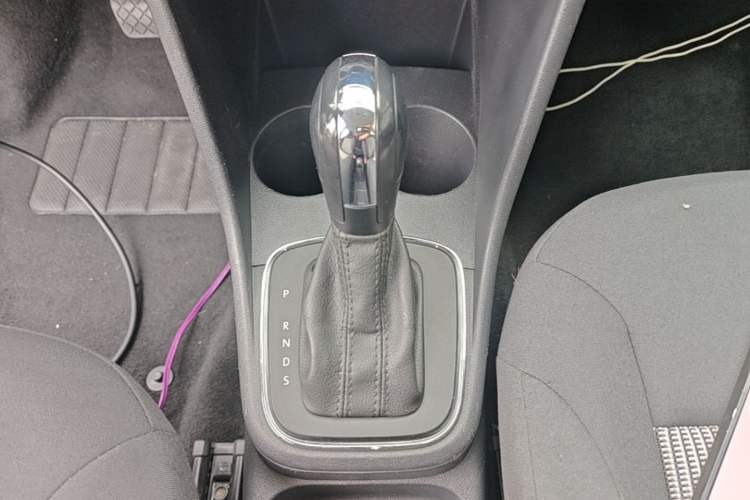 Used Volkswagen Polo 2016 1.4L Automatic Trendy Model Gear Lever