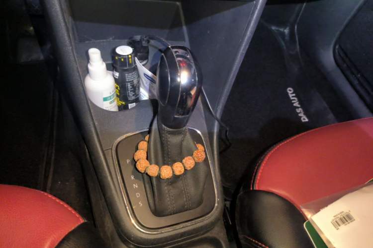 Used Volkswagen Polo 2016 1.4L Automatic Trendy Model Gear Lever