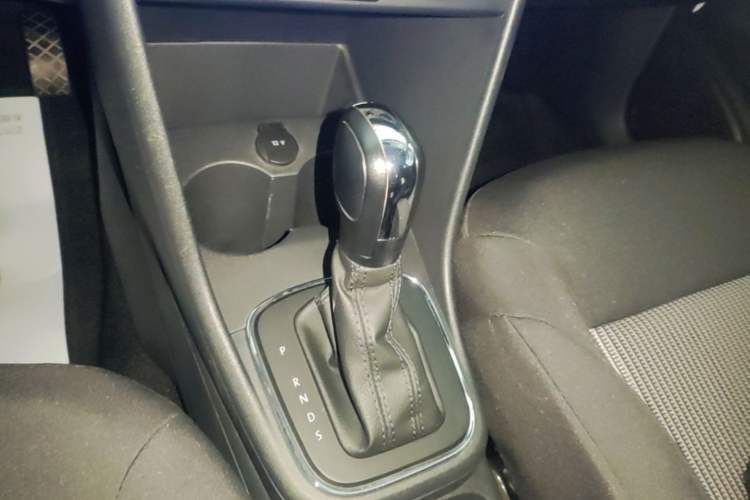 Used Volkswagen Polo 2016 1.4L Automatic Trendy Model Gear Lever
