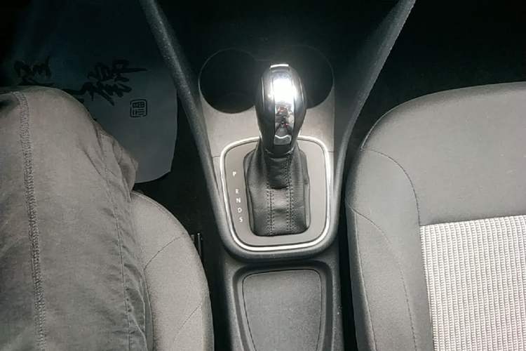 Used Volkswagen Polo 2016 1.4L Automatic Trendy Model Gear Lever