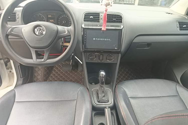 Used Volkswagen Polo 2016 1.4L Automatic Trendy Model Gear Lever