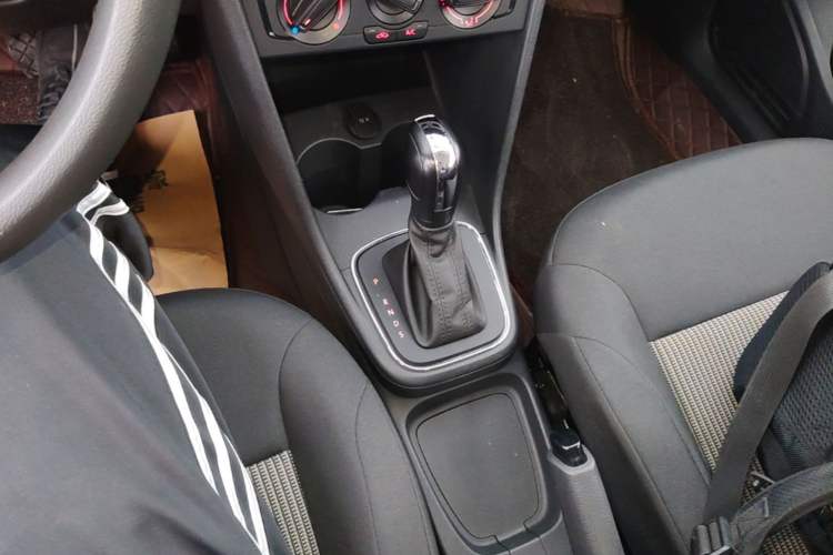 Used Volkswagen Polo 2016 1.4L Automatic Trendy Model Gear Lever
