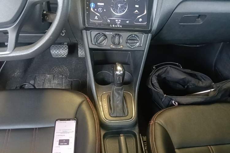 Used Volkswagen Polo 2016 1.4L Automatic Trendy Model Gear Lever