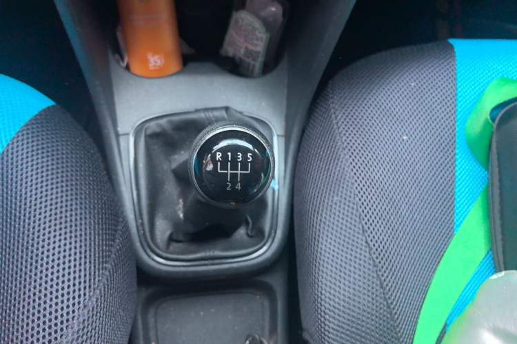 Used Volkswagen Polo 2016 1.4L Manual Fashion Model Gear Lever