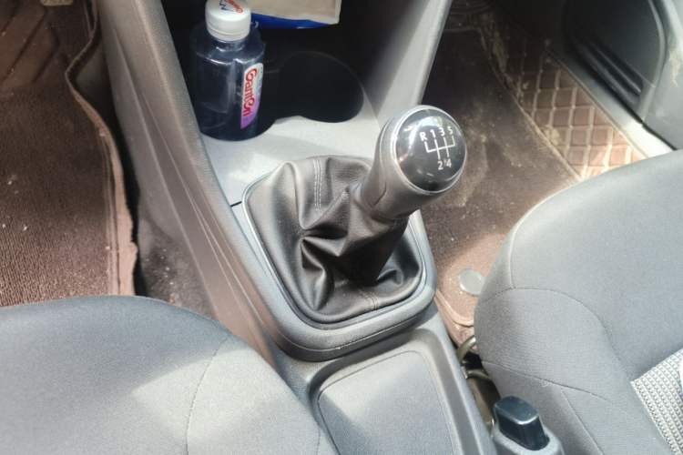 Used Volkswagen Polo 2016 1.4L Manual Fashion Model Gear Lever