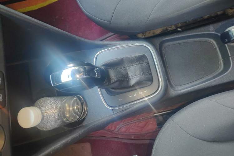 Used Volkswagen Polo 2016 1.4L Automatic Trendy Model Gear Lever