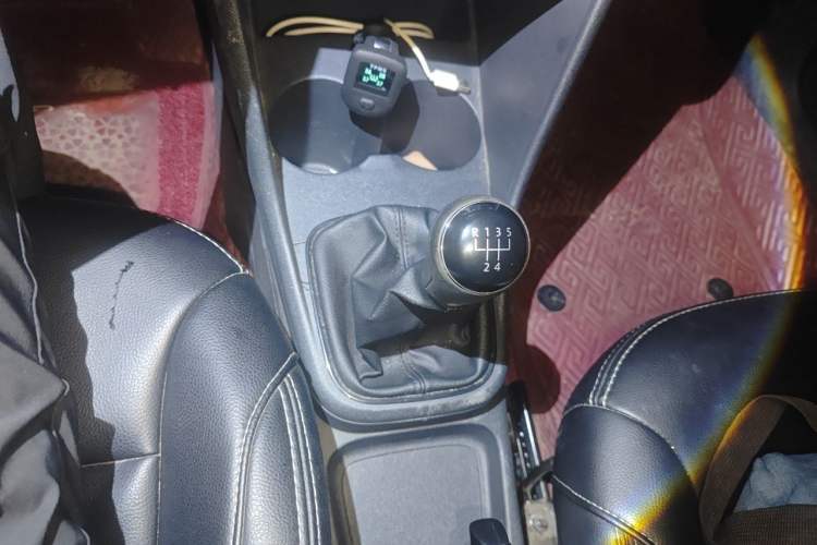 Used Volkswagen Polo 2016 1.4L Manual Fashion Model Gear Lever