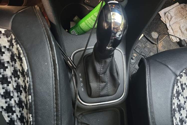 Used Volkswagen Polo 2016 1.4L Automatic Trendy Model Gear Lever