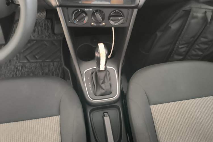 Used Volkswagen Polo 2016 1.4L Automatic Trendy Model Gear Lever