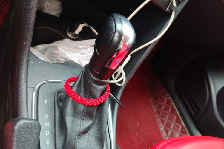 Used Volkswagen Polo 2016 1.4L Automatic Trendy Model Gear Lever