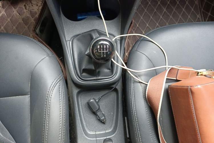 Used Volkswagen Polo 2016 1.4L Manual Fashion Model Gear Lever