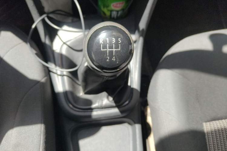 Used Volkswagen Polo 2016 1.4L Manual Fashion Model Gear Lever