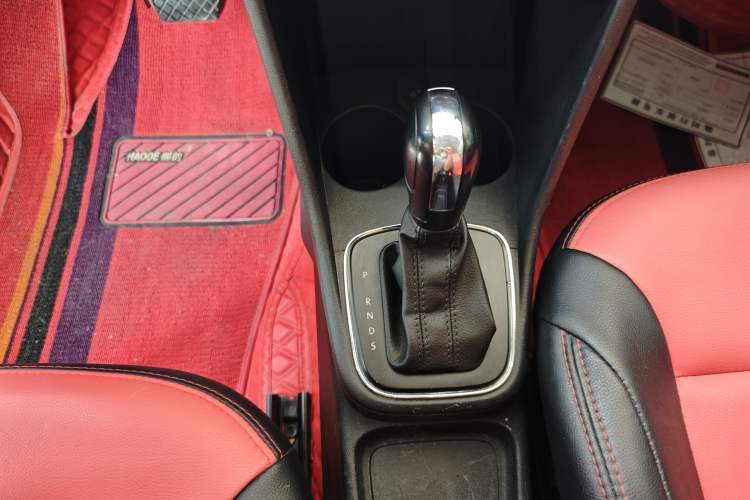Used Volkswagen Polo 2016 1.4L Automatic Trendy Model Gear Lever