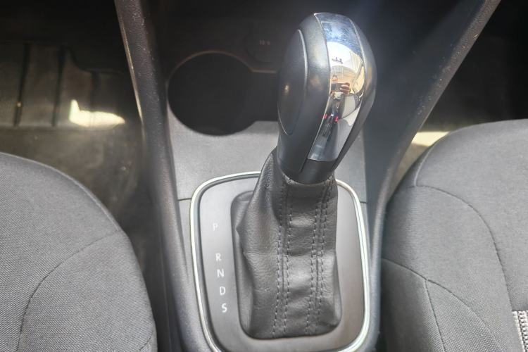 Used Volkswagen Polo 2016 1.4L Automatic Trendy Model Gear Lever
