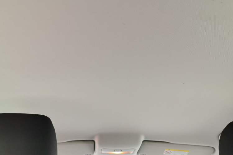Used Volkswagen Polo 2016 1.4L Manual Fashion Model Headliner