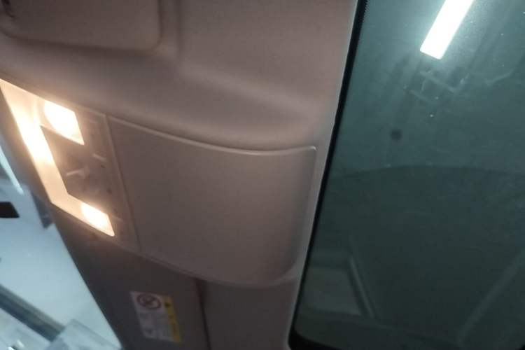 Used Volkswagen Polo 2016 1.6L Automatic Comfort Model Headliner