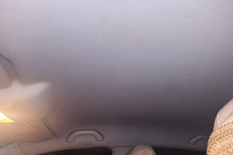 Used Volkswagen Polo 2016 1.4L Manual Fashion Model Headliner