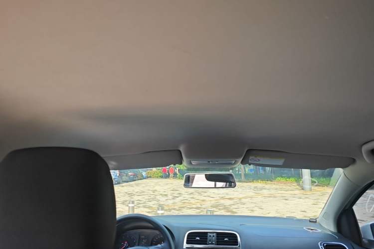 Used Volkswagen Polo 2016 1.4L Manual Fashion Model Headliner