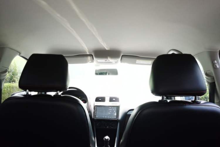 Used Volkswagen Polo 2016 1.4L Manual Fashion Model Headliner