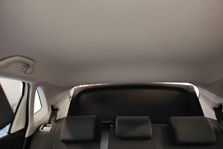 Used Volkswagen Polo 2016 1.4L Manual Fashion Model Headliner