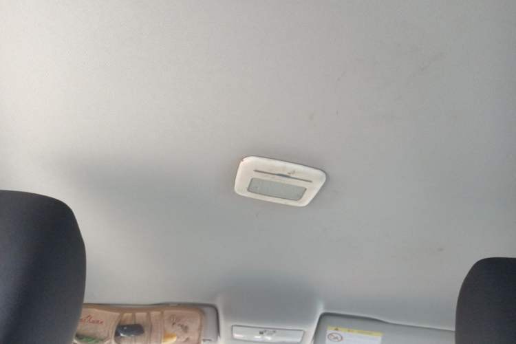 Used Volkswagen Polo 2016 1.4L Manual Fashion Model Headliner