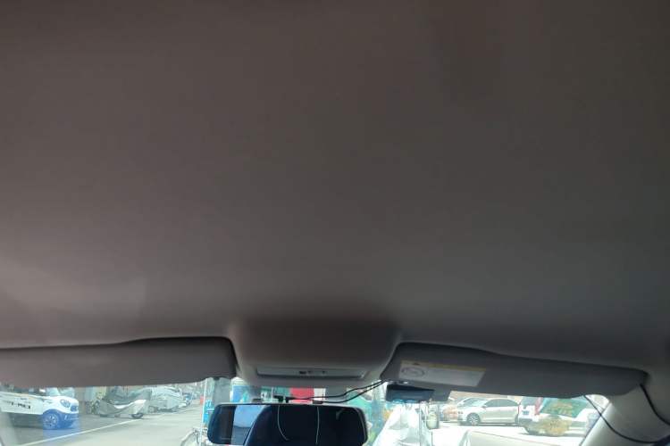 Used Volkswagen Polo 2016 1.4L Manual Fashion Model Headliner