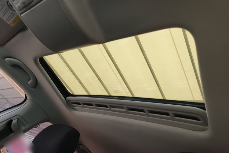 Used Volkswagen Polo 2016 1.6L Automatic Comfort Model Headliner