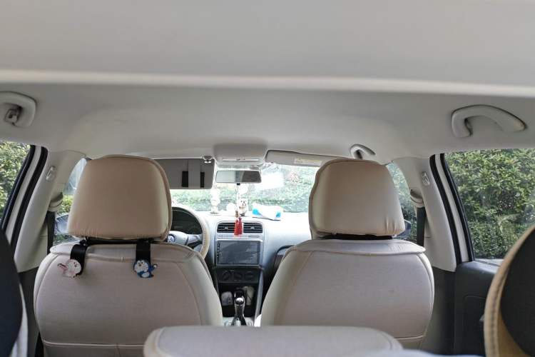 Used Volkswagen Polo 2016 1.4L Manual Fashion Model Headliner