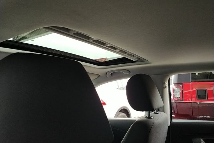 Used Volkswagen Polo 2016 1.6L Automatic Comfort Model Headliner
