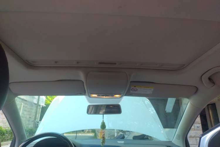 Used Volkswagen Polo 2016 1.6L Automatic Comfort Model Headliner